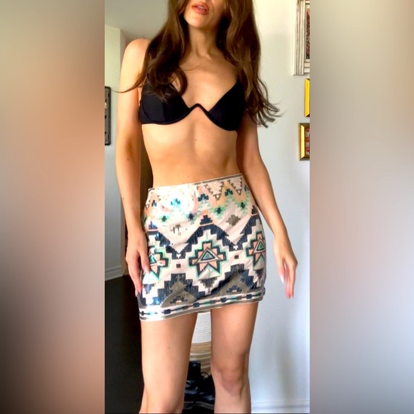 NWT Sequins beige mini skirt fully lined - Picture 1 of 8